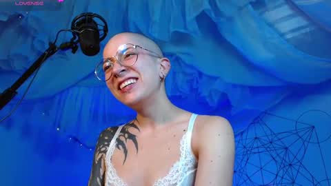 Alma  Maria online show from September 13, 5:29 am