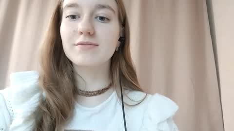 Snapshot of nanceyweaving chatting on November 18, 11:25 am Eva online show from November 18, 11:25 am