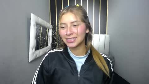 Snapshot of nancy_blonde chatting on April 29, 12:31 pm nancy blonde online show from April 29, 12:31 pm