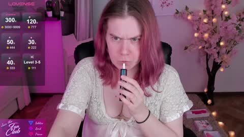 Nancy online show from December 11, 1:49 pm