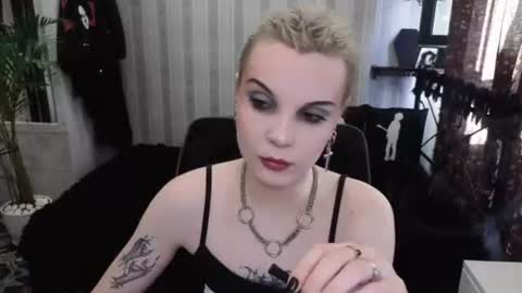 Snapshot of nancyaddams chatting on August 2, 3:32 pm Nancy online show from August 2, 3:32 pm