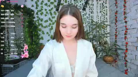 Snapshot of nancycaseys chatting on February 24, 9:32 am Luna online show from February 24, 9:32 am