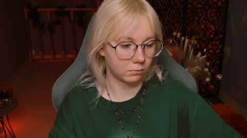 nancymartinez online show from January 24, 5:53 am