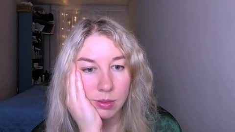 Snapshot of nancysanders chatting on June 1, 6:42 pm Nancy online show from June 1, 6:42 pm