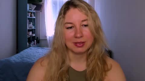 Snapshot of nancysanders chatting on June 14, 6:04 am Nancy online show from June 14, 6:04 am