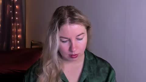 Snapshot of nancysanders chatting on July 18, 7:06 pm Nancy online show from July 18, 7:06 pm