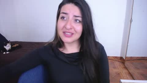 Snapshot of nani_gutierrez chatting on February 3, 5:40 pm Nani online show from February 3, 5:40 pm