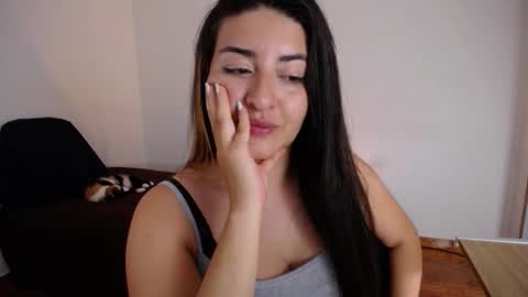 Snapshot of nani_gutierrez chatting on February 23, 6:27 pm Nani online show from February 23, 6:27 pm