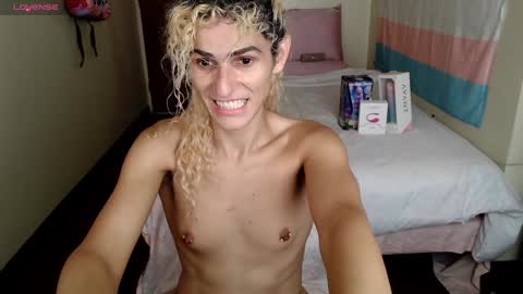 Snapshot of nanikitty69 chatting on December 25, 12:48 am Nanki Teresa online show from December 25, 12:48 am