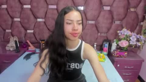 Snapshot of nanis_james15 chatting on May 12, 3:03 am nanis james15 online show from May 12, 3:03 am