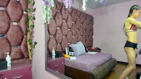 Snapshot of nanis_james15 chatting on June 3, 3:20 am nanis james15 online show from June 3, 3:20 am