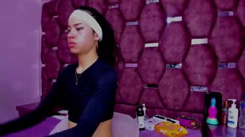 Snapshot of nanis_james15 chatting on June 5, 3:24 am nanis james15 online show from June 5, 3:24 am