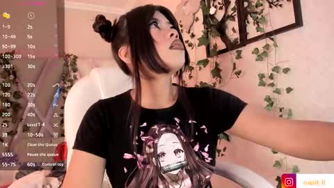 Snapshot of nanit_l chatting on November 24, 12:21 am anna online show from November 24, 12:21 am