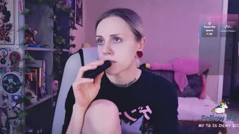 Monday-Friday 12-4 AM and 6-9 AM New York time online show from March 12, 8:15 pm