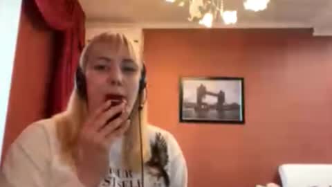 Snapshot of nannetteburo chatting on March 2, 12:12 pm Nelly online show from March 2, 12:12 pm