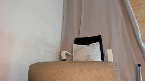 Snapshot of nanny1_ chatting on May 5, 11:13 pm Nanny online show from May 5, 11:13 pm