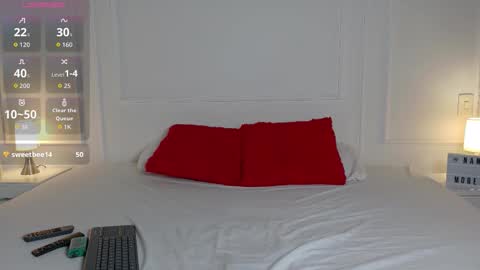 nany_model25 online show from December 3, 9:13 pm