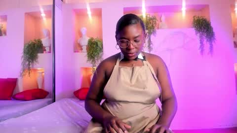 Snapshot of nanymoreno chatting on November 18, 12:31 pm nanymoreno online show from November 18, 12:31 pm