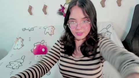 Snapshot of naoko_uwu chatting on December 30, 1:15 am Naoko online show from December 30, 1:15 am