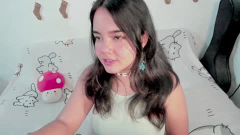 Snapshot of naoko_uwu chatting on January 3, 1:36 pm Naoko online show from January 3, 1:36 pm