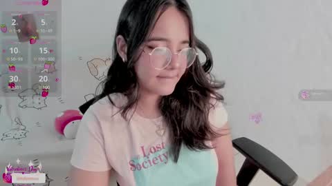 Snapshot of naoko_uwu chatting on February 13, 12:13 am Naoko online show from February 13, 12:13 am