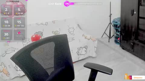 Snapshot of naoko_uwu chatting on October 24, 10:50 pm Naoko online show from October 24, 10:50 pm