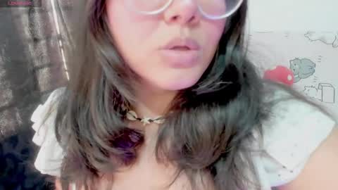 Snapshot of naoko_uwu chatting on December 13, 10:15 pm Naoko online show from December 13, 10:15 pm