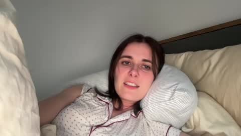 Snapshot of naomi________ chatting on July 20, 12:14 am Naomi online show from July 20, 12:14 am
