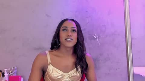 Naomi Blair online show from June 13, 2:42 am