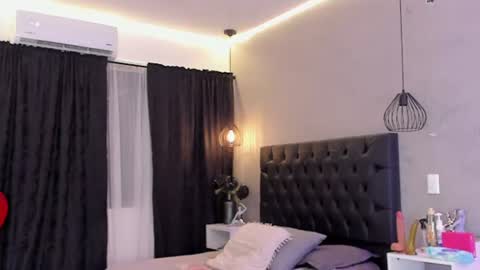 Naomi Blair online show from June 20, 3:20 am