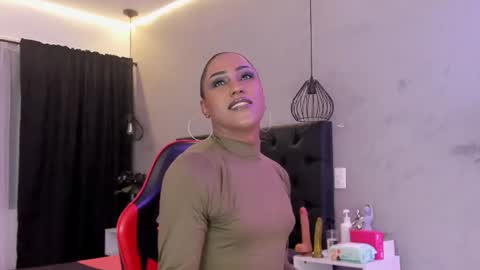 Naomi Blair online show from July 25, 3:26 am