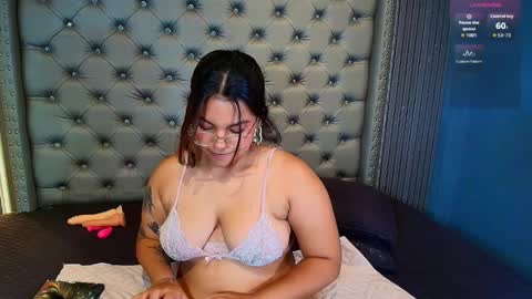NAOMI online show from March 26, 6:13 pm