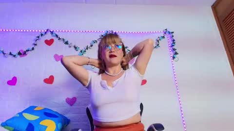 Naomi online show from October 23, 11:09 am