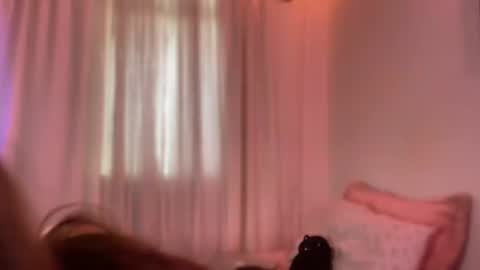 Snapshot of naomi_gyal chatting on June 19, 2:32 pm Naomi online show from June 19, 2:32 pm