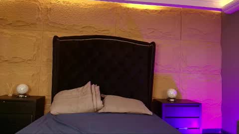 Naomi online show from October 8, 8:39 pm