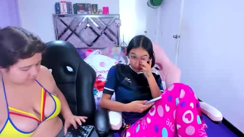 Snapshot of naomi_johnson132 chatting on June 1, 4:31 pm nahomi online show from June 1, 4:31 pm