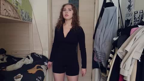 Snapshot of naomibarhydt chatting on February 27, 8:25 am Naomi online show from February 27, 8:25 am