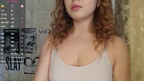 Snapshot of naomibarhydt chatting on March 6, 8:33 am Naomi online show from March 6, 8:33 am