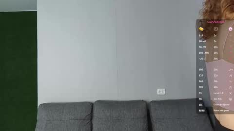 Snapshot of naomibarhydt chatting on March 23, 11:14 am Naomi online show from March 23, 11:14 am