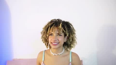 naomidawson online show from May 28, 12:52 am