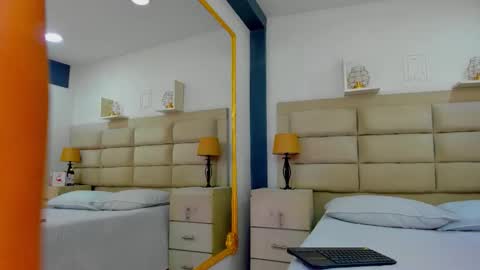 Naomi Frost online show from November 11, 1:55 pm