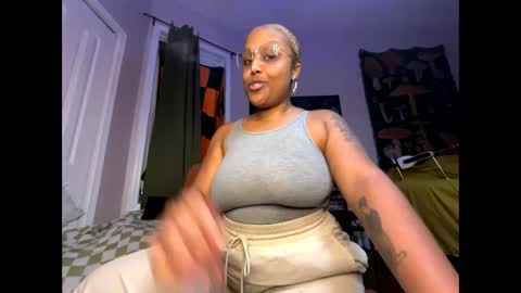 Naomigiirl6 online show from December 30, 4:08 pm