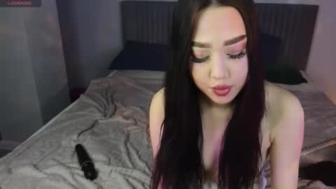 Naomi online show from February 24, 6:11 am