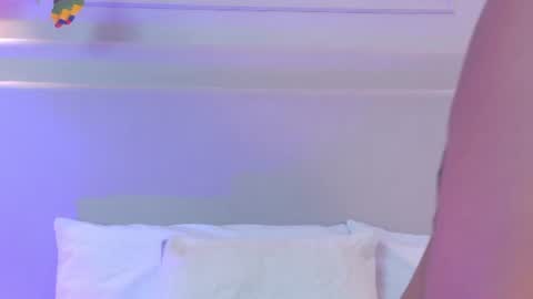 Naomi Klarc online show from July 13, 5:05 pm