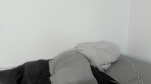 Snapshot of naomimoore chatting on November 20, 10:20 pm Naomi Moore online show from November 20, 10:20 pm