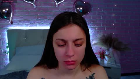 Naomi online show from November 18, 4:50 am