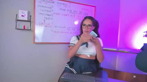 Naomi  online show from March 6, 4:53 am