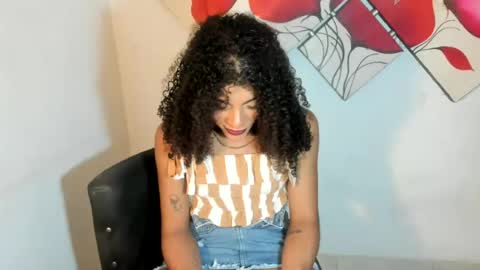 naomiwildburn online show from June 24, 12:53 am
