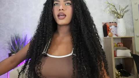 Snapshot of naomixjones1 chatting on May 17, 12:45 pm Naomi online show from May 17, 12:45 pm