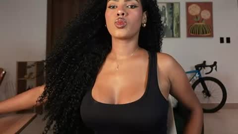 Naomi     online show from July 3, 3:24 am